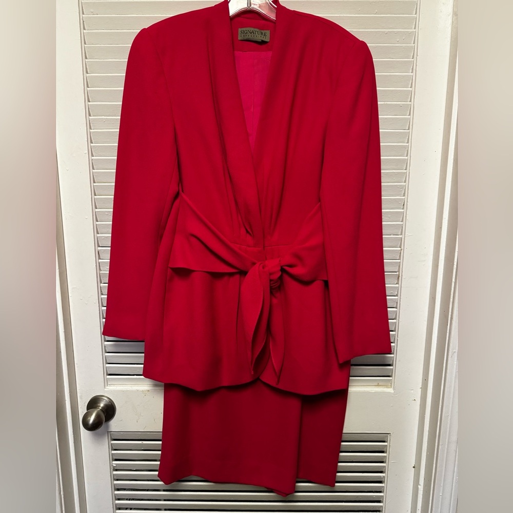 Signature Expressions hot pink skirt suit set Size 10